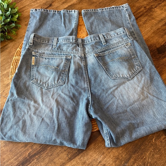 Cinch Men’s Light Blue Relaxed Fit Jeans - Picture 10 of 15